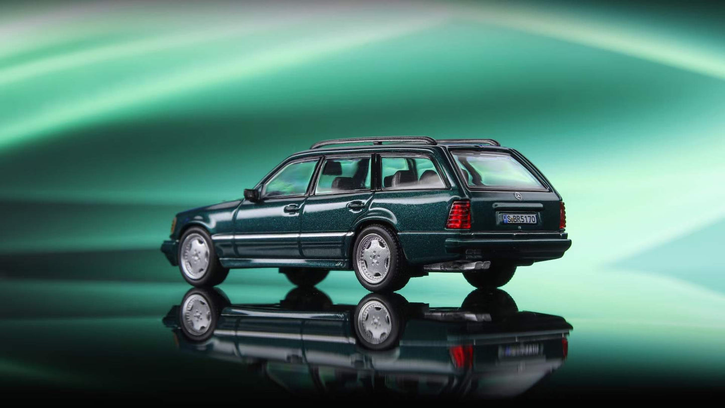 Mortal 1:64 Mercedes Benz E Class S124 Estate Green Original Silver Wheels Version with Roof Cage and Bicycles Limited 499 Pieces