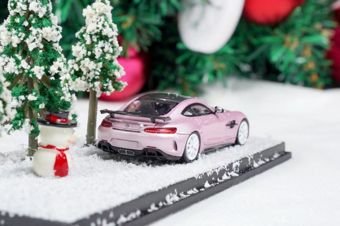 Fine Works 1:64 Mercedes Benz AMG GT MK1 C190 GTR 2017 Metallic Pink Christmas Editionn with Christmas Diorama Limited 500 Pieces