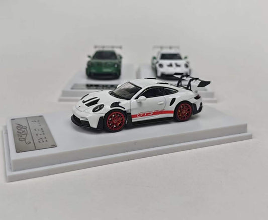 Solo 1:64 Porsche 992 GT3 RS White with Red Wheels