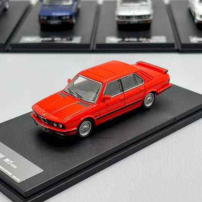 King Model 1:64 BMW M5 E28 5 Series 4 Doors Sedan Mk2 Tangerine Orange Red