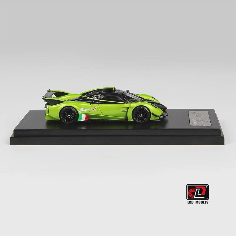 LCD 1:64 Pagani Huayra R Apple Green Official Licensed