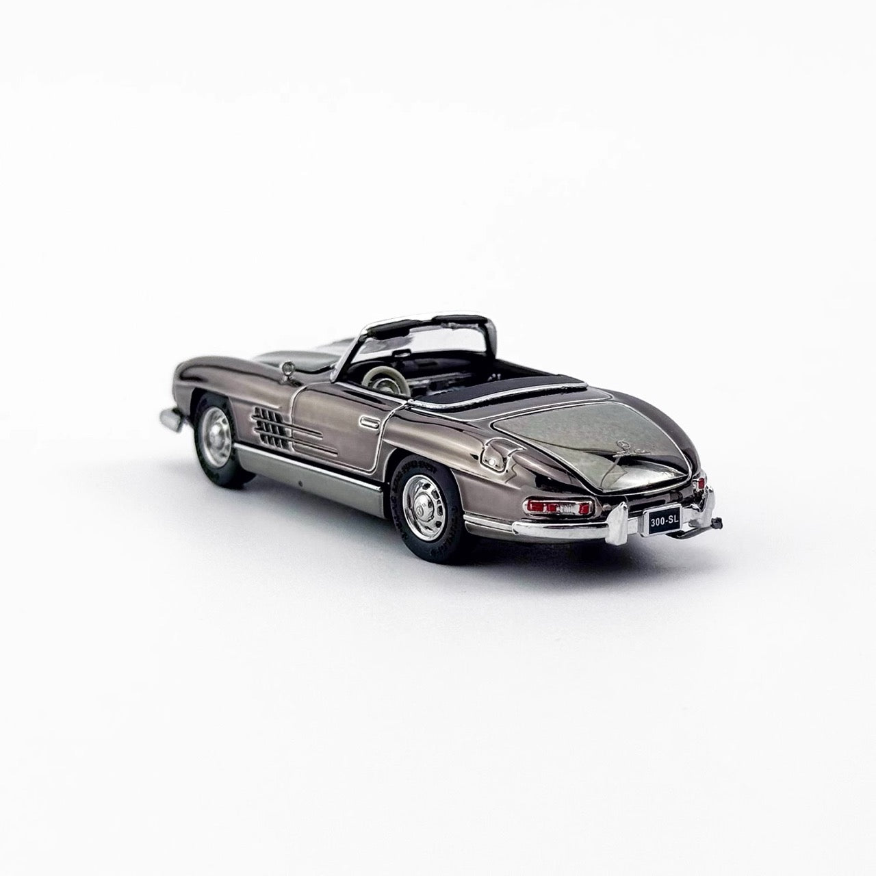 YS Model 1:64 Mercedes Benz SL Class MK1 300SL Roadster W198 Convertible Coupe Openable Front and Rear Hood Chrome Grey