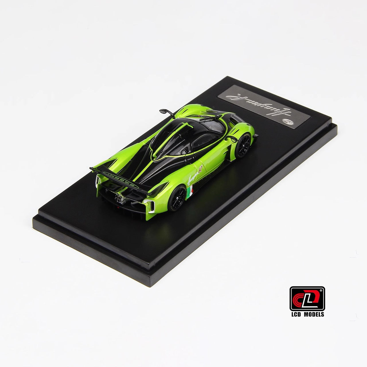 LCD 1:64 Pagani Huayra R Apple Green Official Licensed