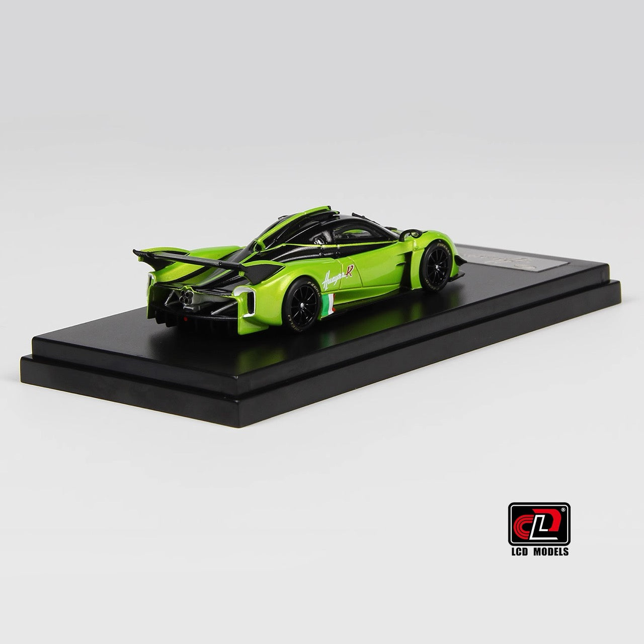 LCD 1:64 Pagani Huayra R Apple Green Official Licensed