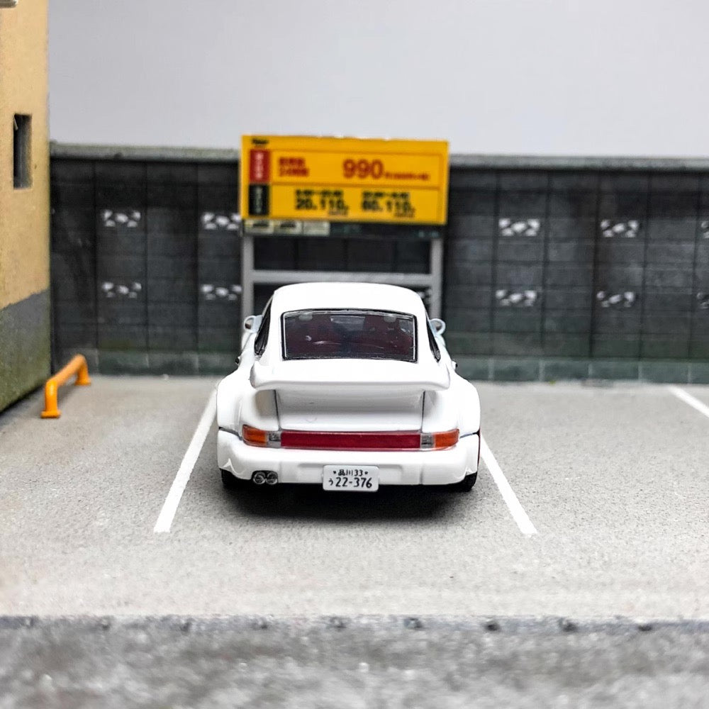 Master Model 1:64 Porsche 930 Turbo Open Engine Hood Wangan Midnight Black Bird Modified Edition- White with Red Wheels