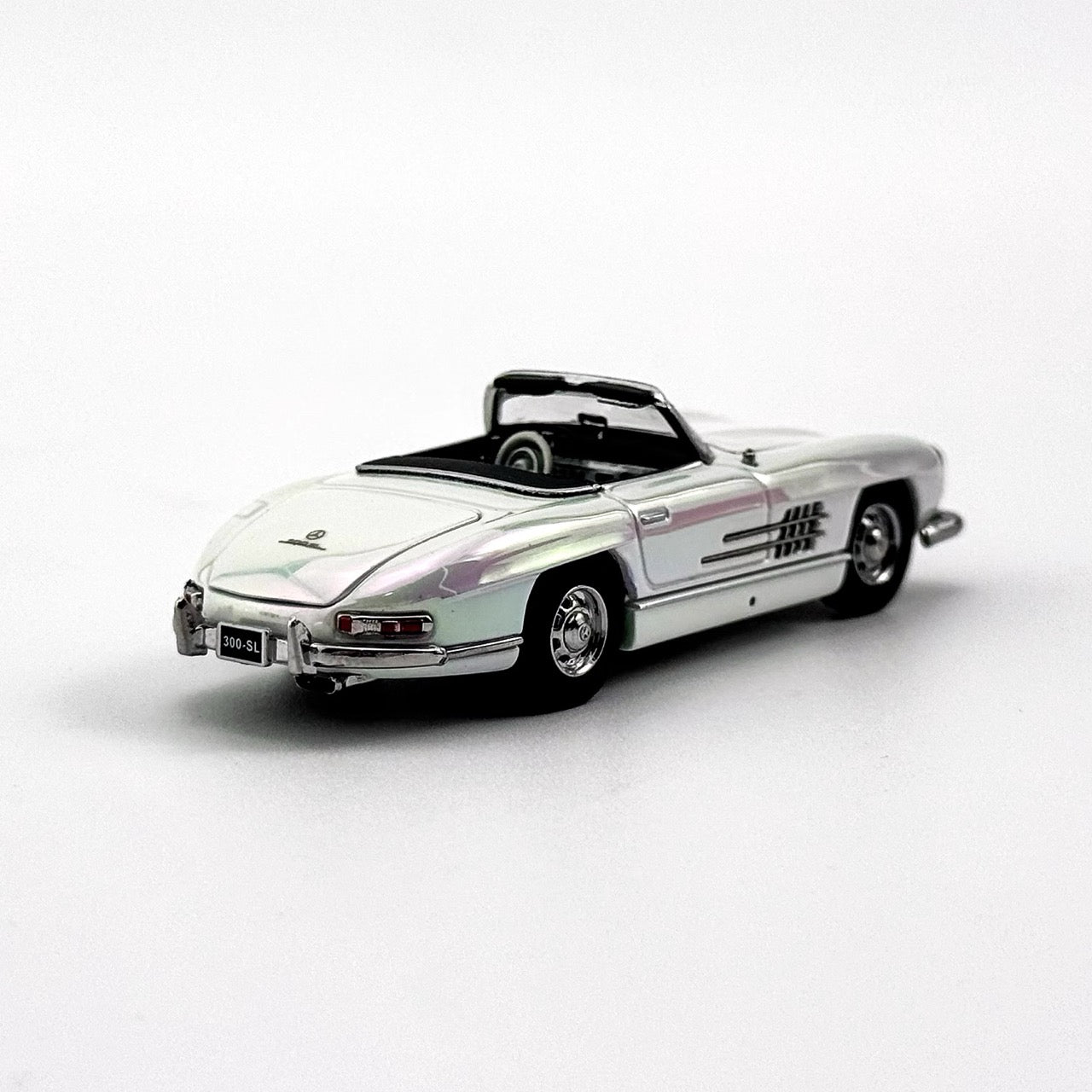 YS Model 1:64 Mercedes Benz SL Class MK1 300SL Roadster W198 Convertible Coupe Openable Front and Rear Hood Chrome White