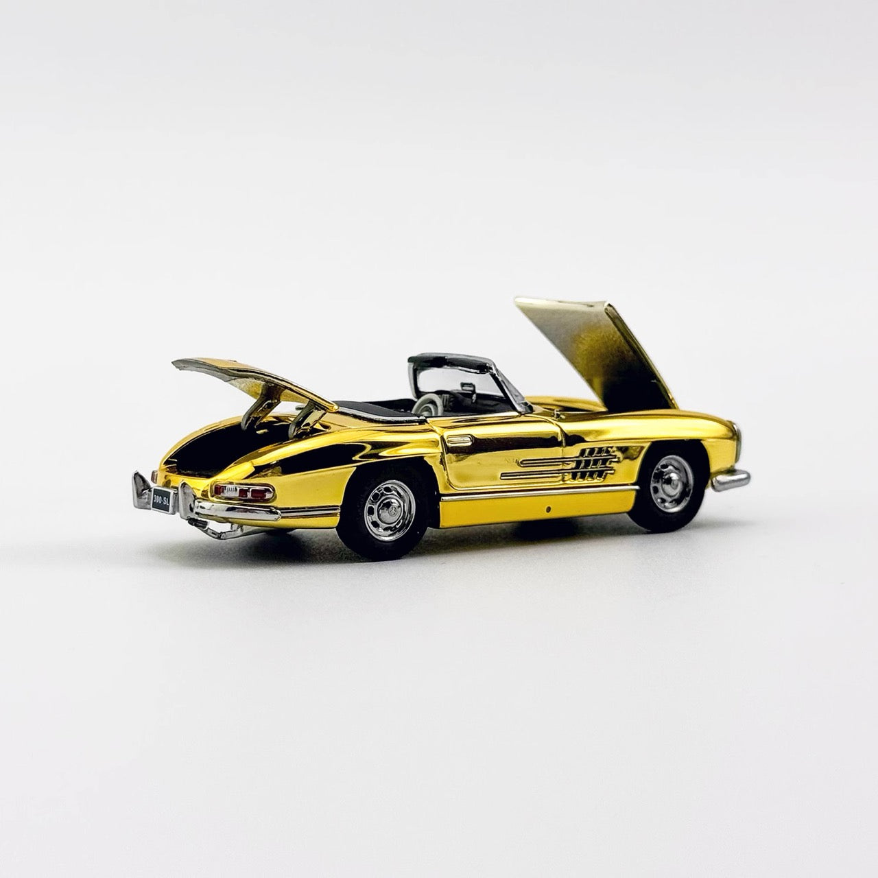 YS Model 1:64 Mercedes Benz SL Class MK1 300SL Roadster W198 Convertible Coupe Openable Front and Rear Hood Chrome Gold