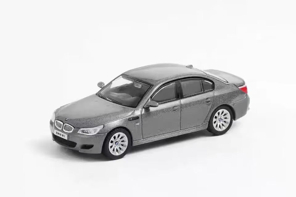 Shadow 1:64 BMW Sedan M5 E36 LHD Grey with Acrylic Case