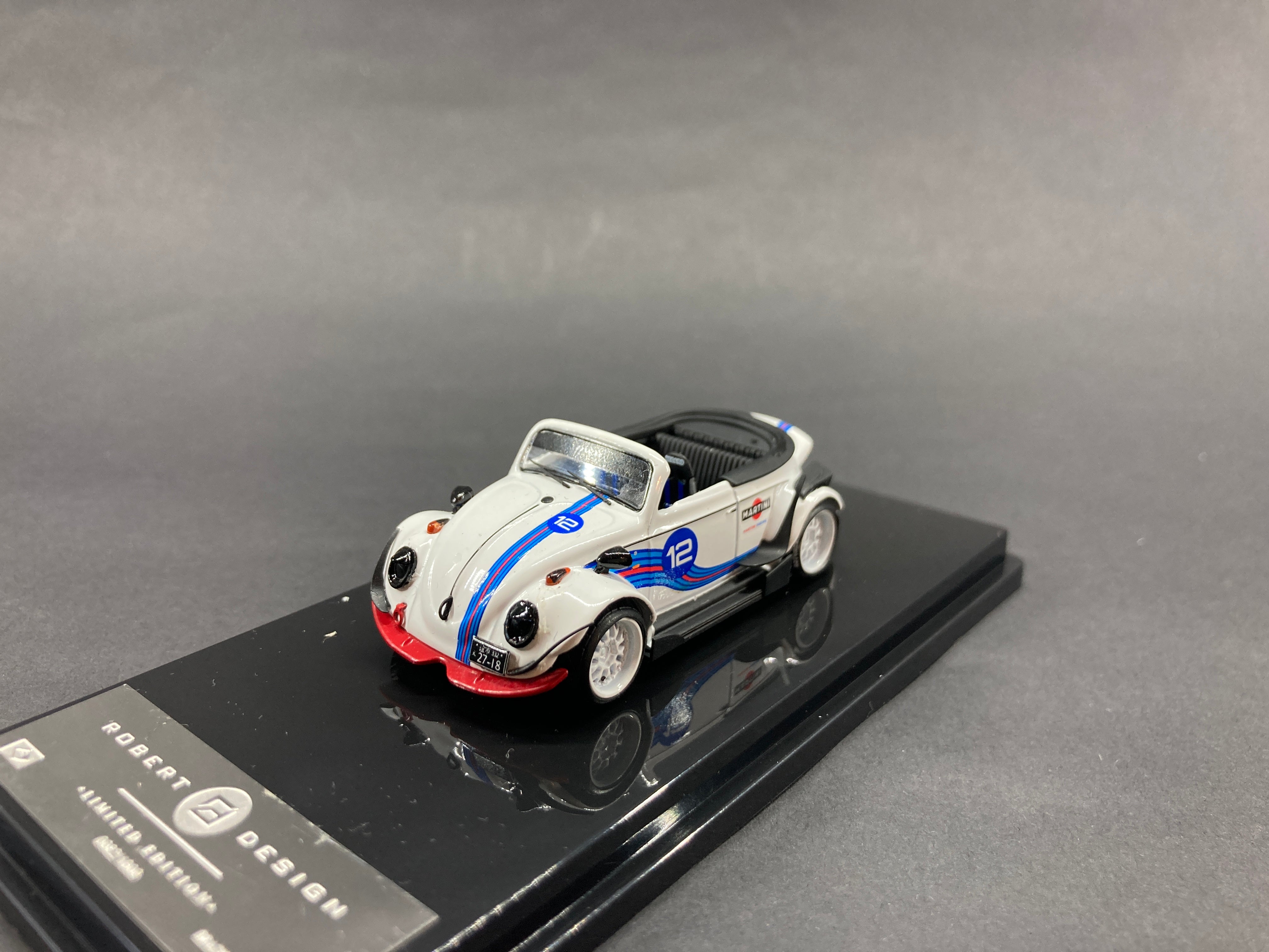 最上の品質な RWB 1/64 ワーゲン マルティーニ リバティウォーク